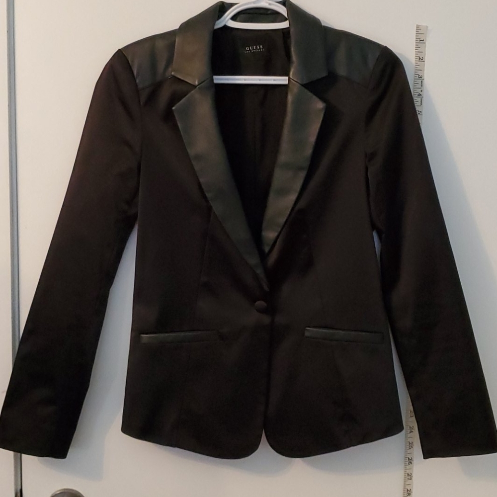 EUC Black Guess Blazer